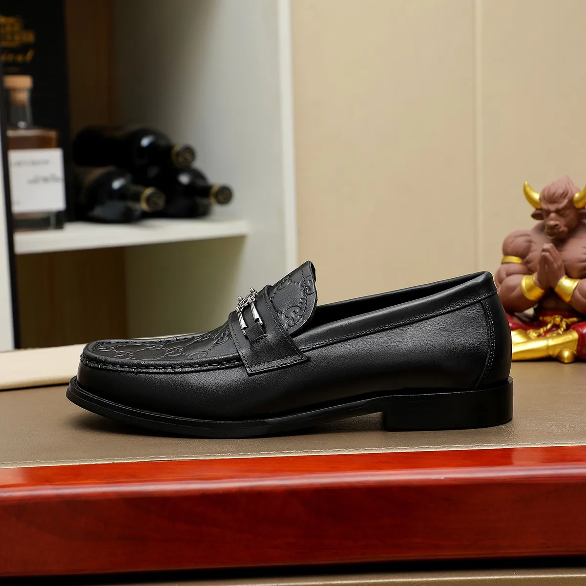 Men's men's shoes💰460💰💰Gucci official website men's business formal leather shoes updated💥Hong Kong counters synchronize new styles💥completely one-to-one replica shipment👍zero gap in counter quality 0⃣️made of imported cowhide on the outside+water-dyed🐂leather lining, color optional! Matching code 38-45